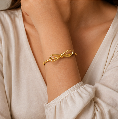 Elegant Gold Bow Knot Bracelet