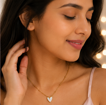 Elegant Gold Lariat Heart Pendant Necklace