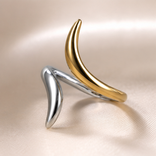 Modern Dual Tone Curved Ring – Gold & Silver Minimal Sculptural Design