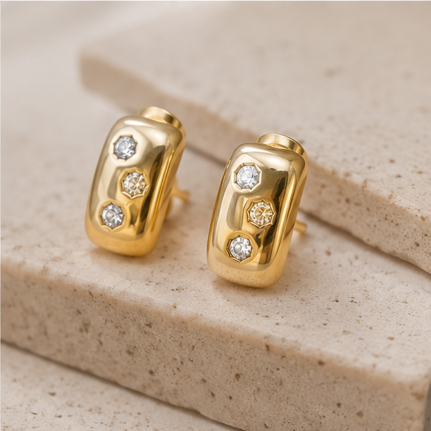 Elegant Gold Oval Crystal Stud Earrings